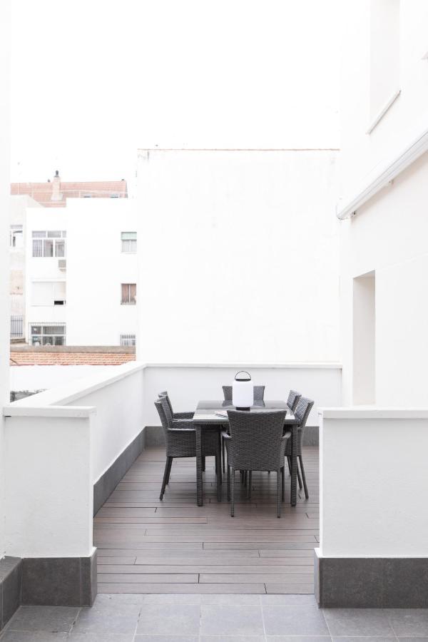 Apartamentos Las Torres Madrid Exterior photo